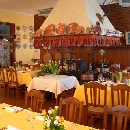 Hotel Dall'Ongaro Ghirano Bagian luar foto