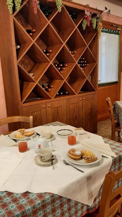 Hotel Dall'Ongaro Ghirano Bagian luar foto
