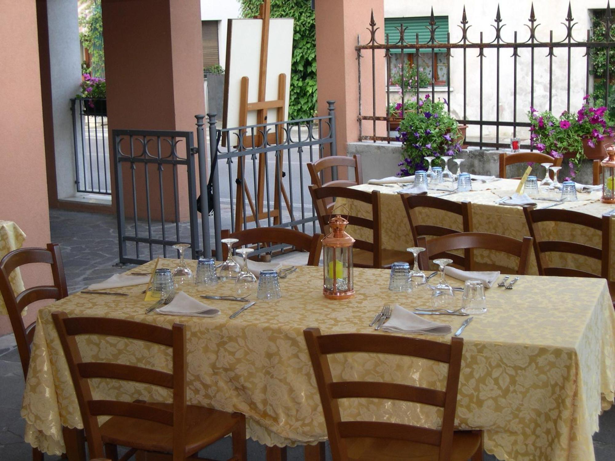 Hotel Dall'Ongaro Ghirano Bagian luar foto