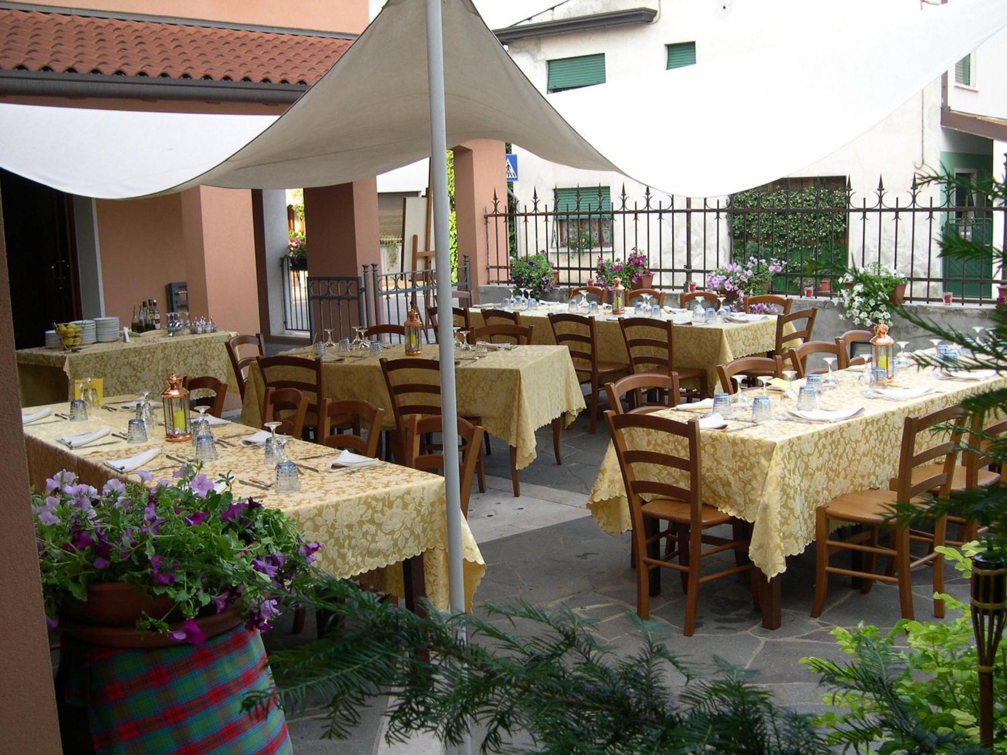 Hotel Dall'Ongaro Ghirano Bagian luar foto