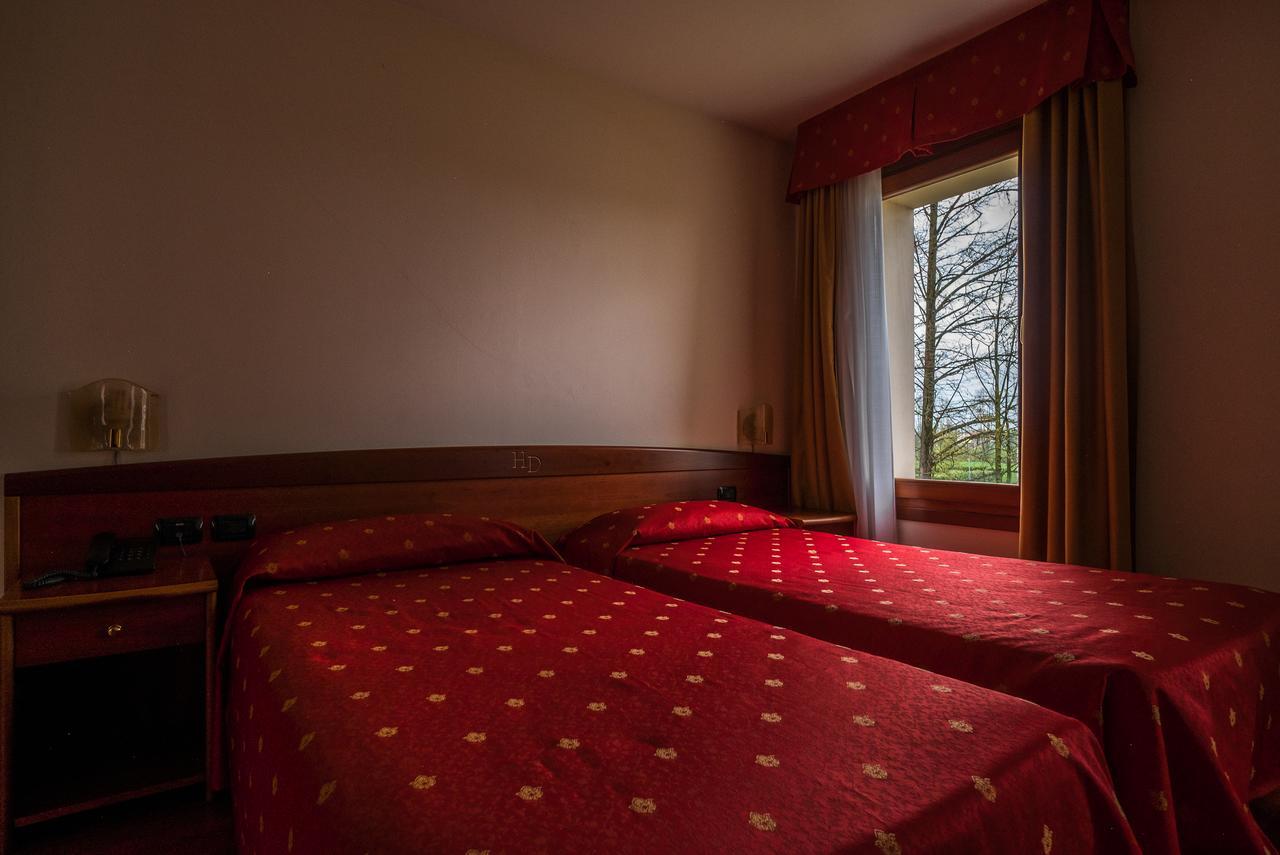 Hotel Dall'Ongaro Ghirano Bagian luar foto
